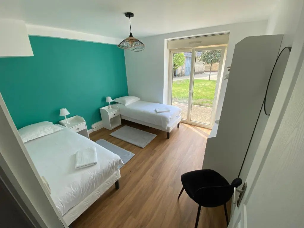 Maison proche du circuit / garage, parking, jardin