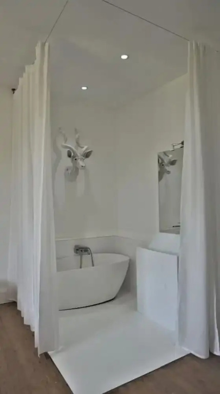 Château Bernon Gite 15 Personnes - piscine et SPA