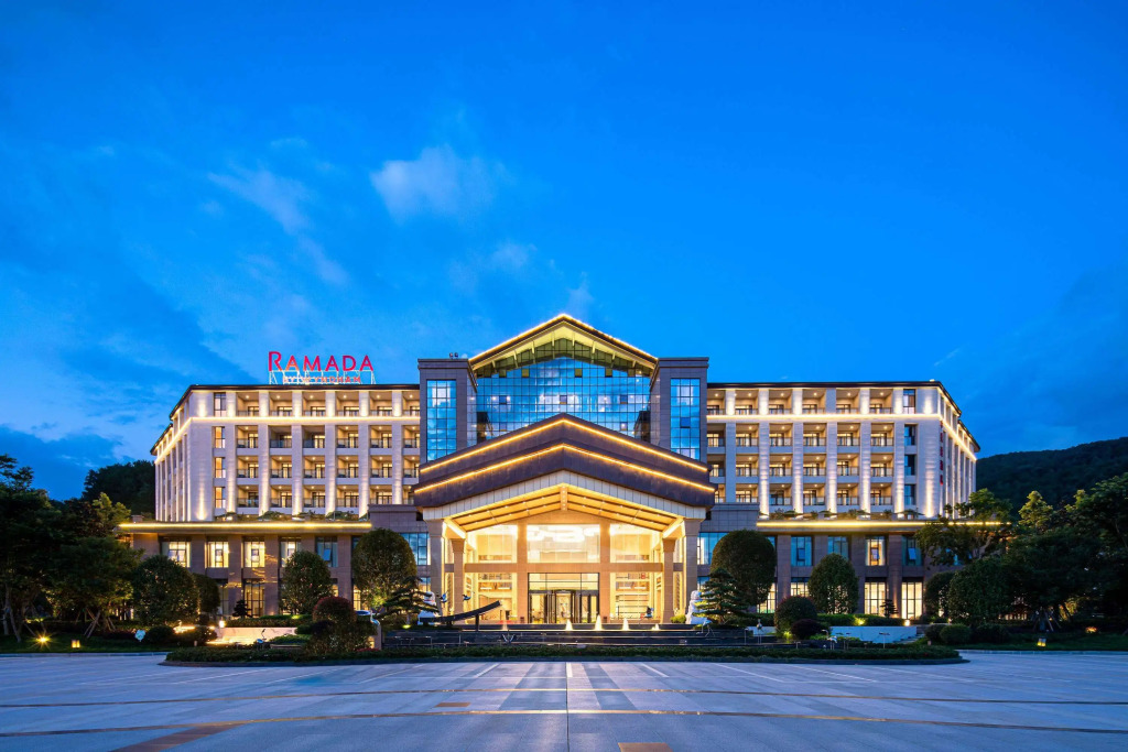Ramada by Wyndham Guangyuan Zengjiashan Resort