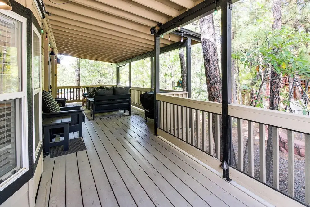 Pet-friendly Show Low Cabin w/ Trail Access!
