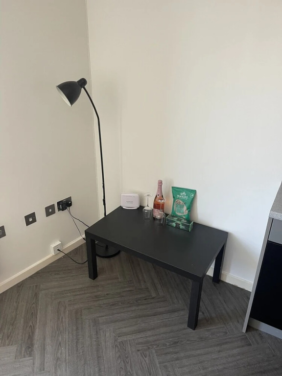 Modern Studio Apt in the Heart of Leeds Centre