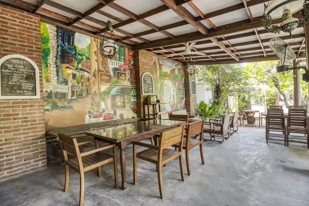 RedDoorz Hostel near Adisucipto Airport Yogyakarta