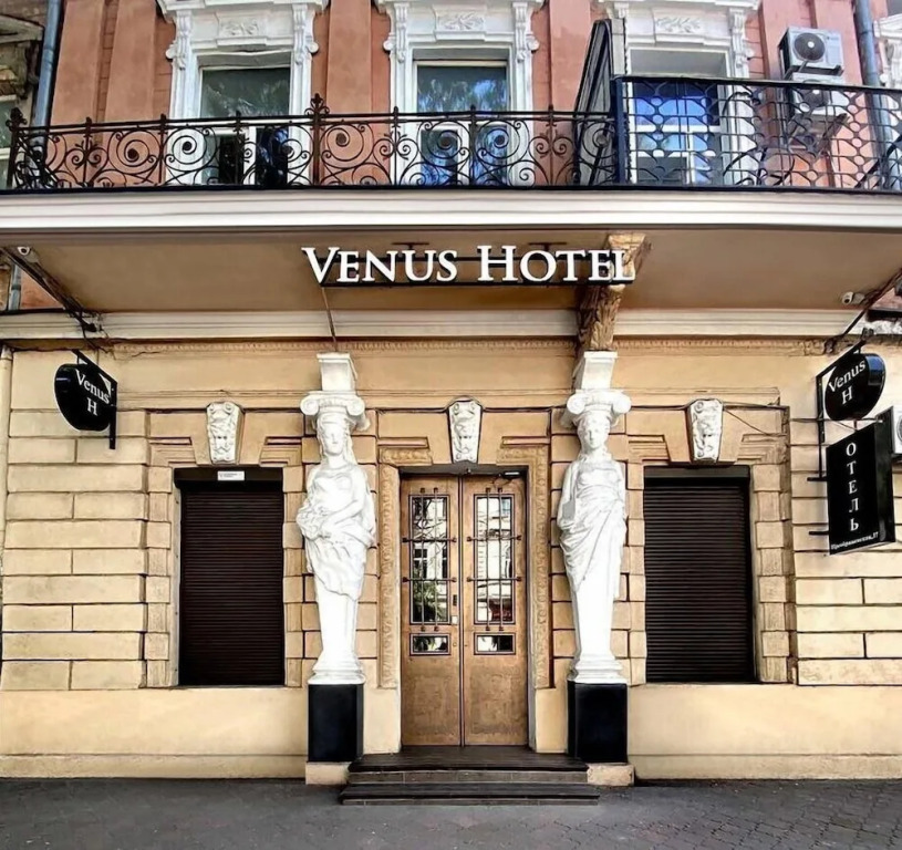 Venus hotel