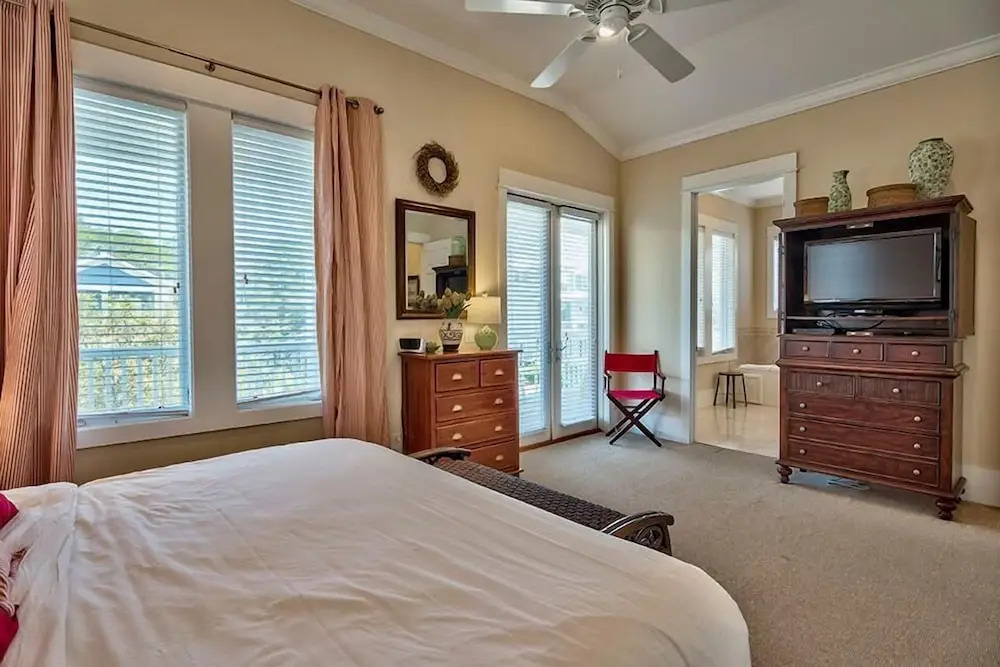 Capital Gains 5 Bedroom Holiday Home by Five Star Properties