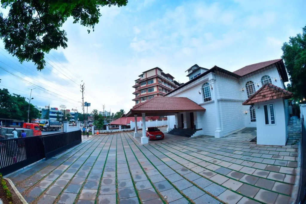 The Pearlview Regency
