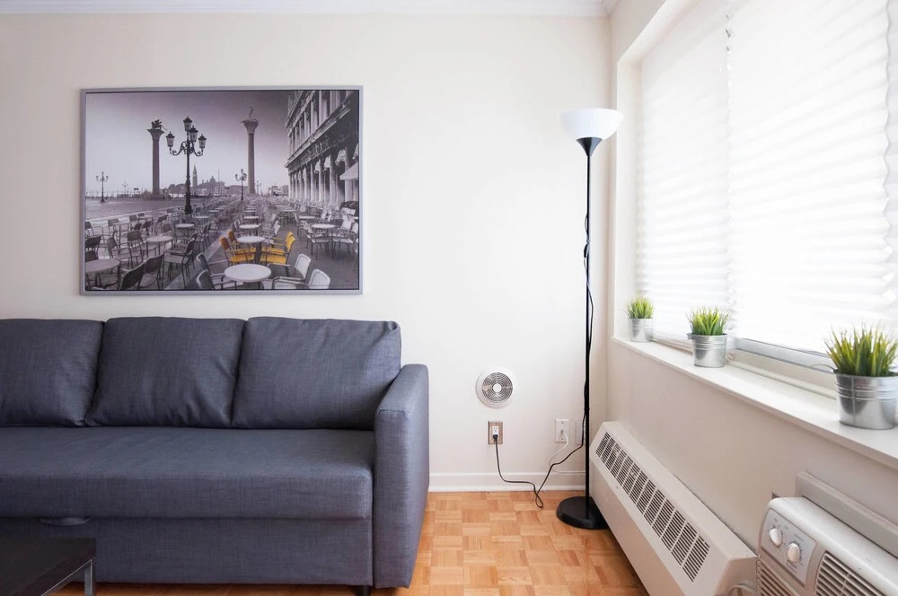 Slick 1BR Right Downtown by Namastay