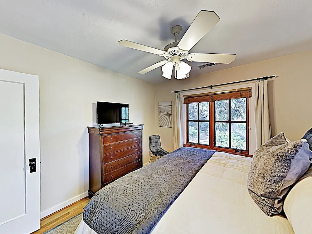 New Listing! 2,000 Square Foot Near Plaza 3 Bedroom Home