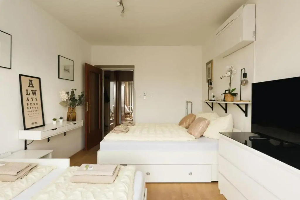 Apartment ZENTRAL direkt an U-BAHN STATION