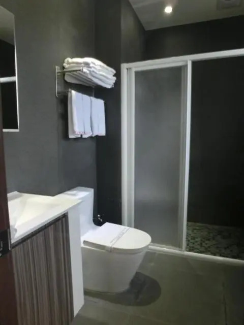 Happy Hostel