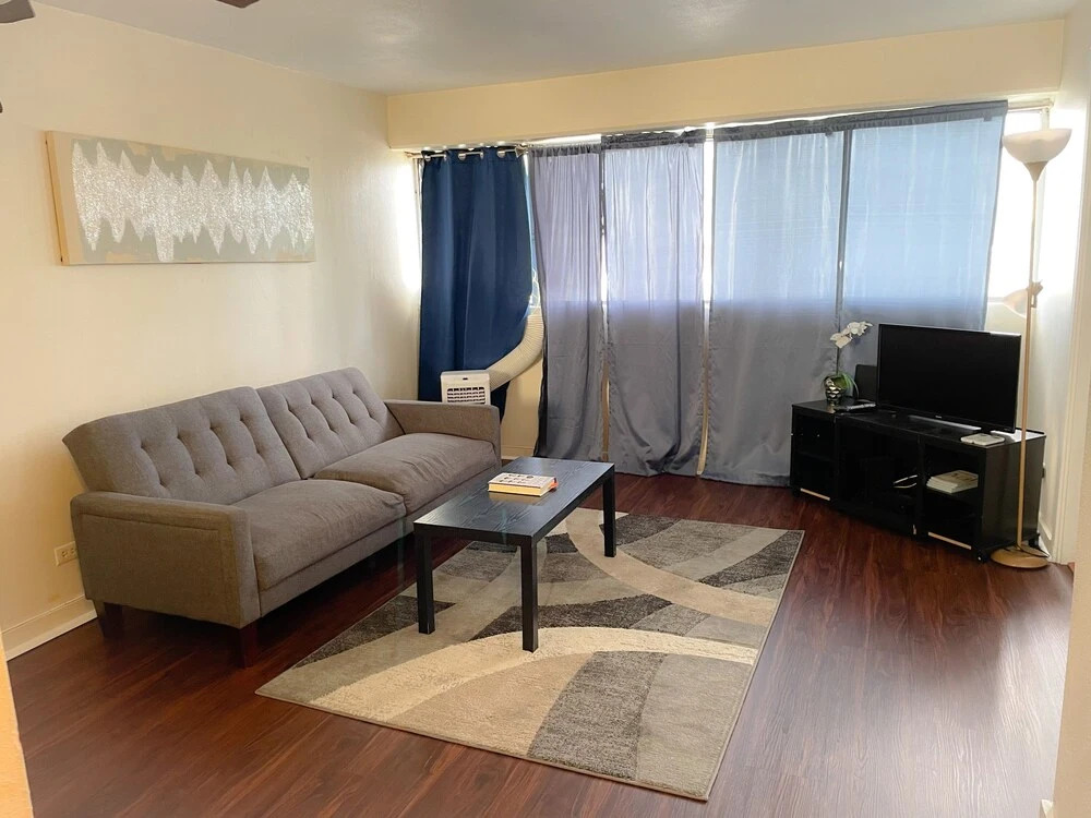 Royal Aloha 204 2 Bedroom Condo by Redawning