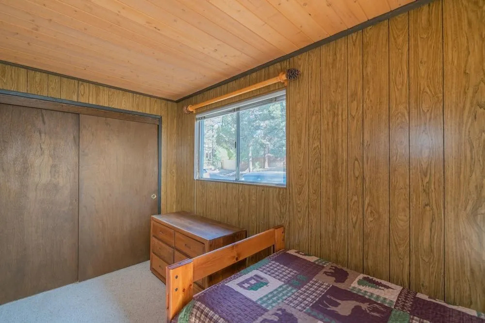 Lazy Bear Lodge