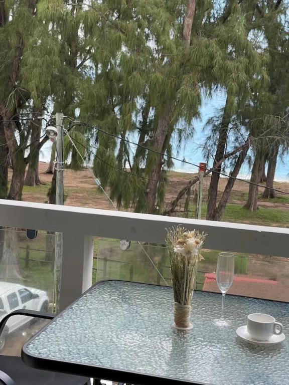 Phoenix Beach Apartments sea view