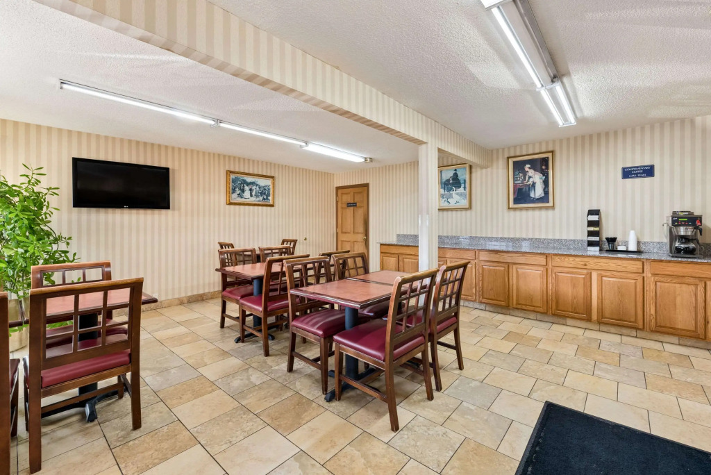 Rodeway Inn Columbus West