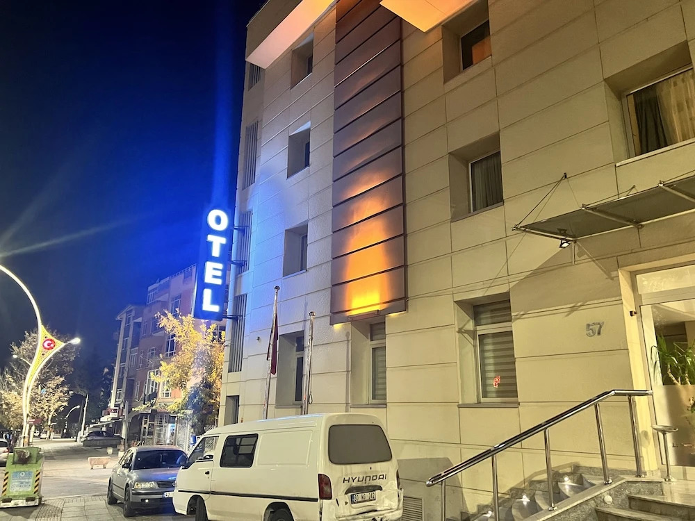 Vali Erdogan Konuk Evi Hitit Otel