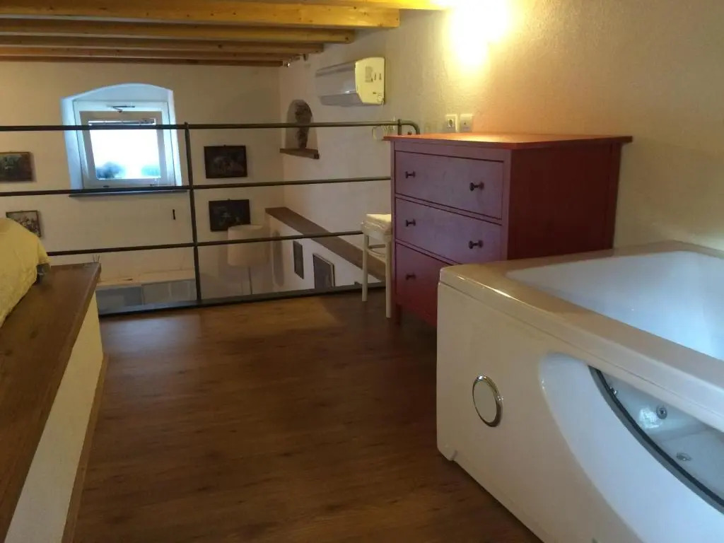 LevantoTwo bedrooms Flat with terrace
