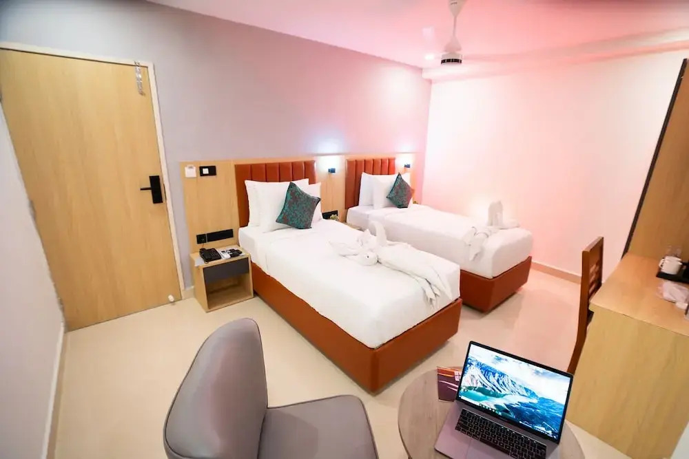 Sunrise Business Hotel