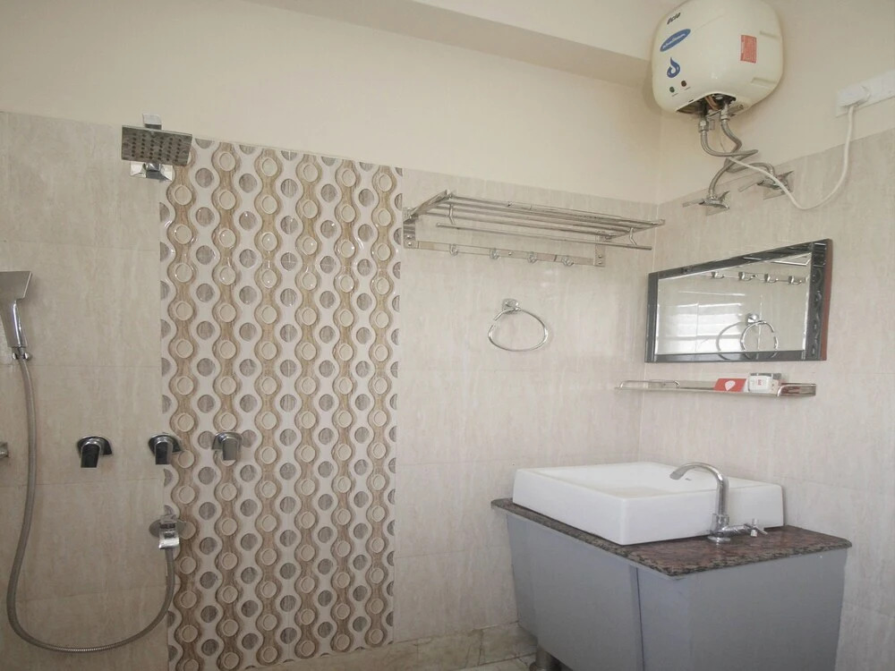 Hotel Saayein Residency