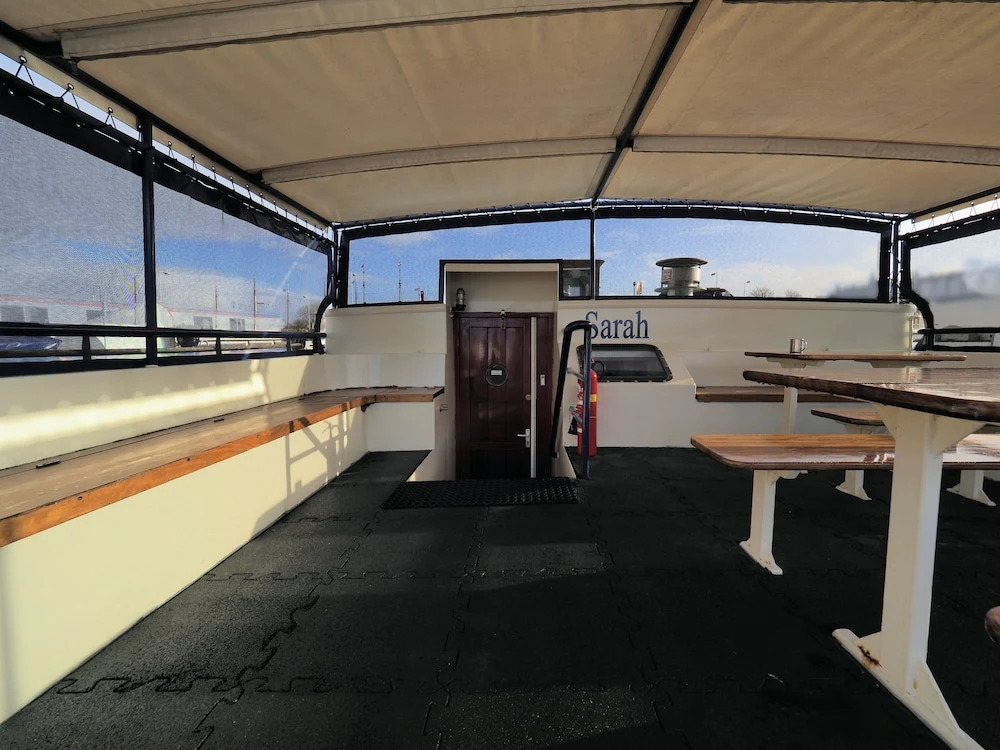 Hotelschip Sarah