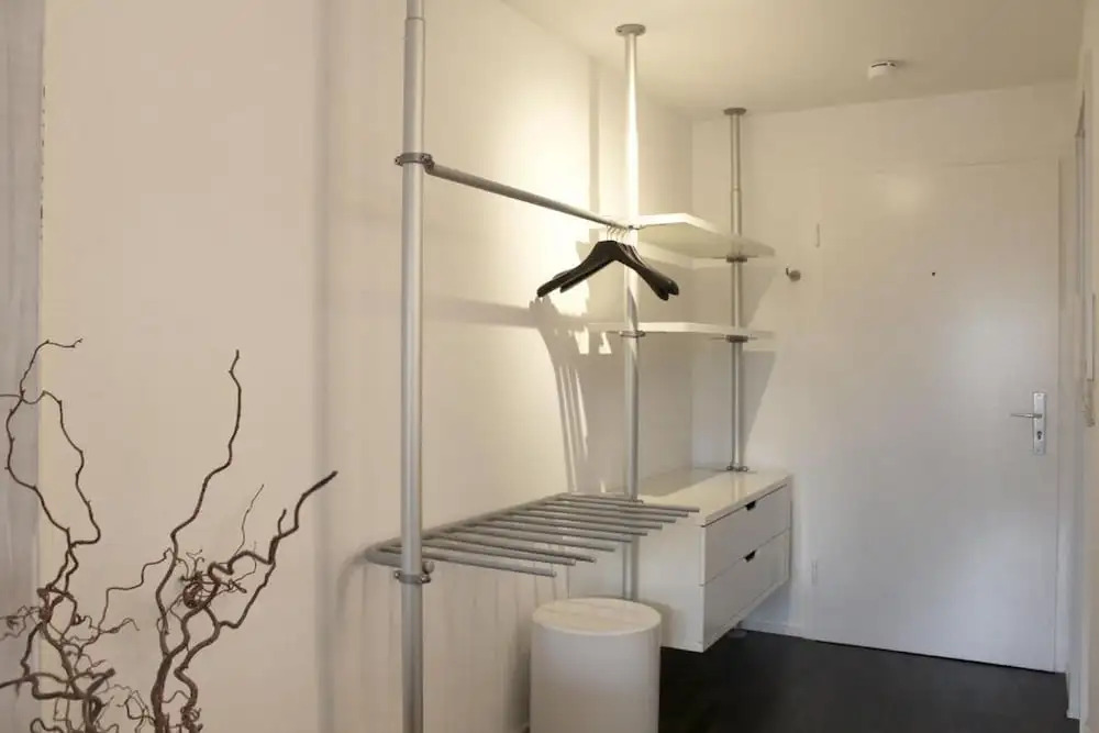 criston apartments - central living P