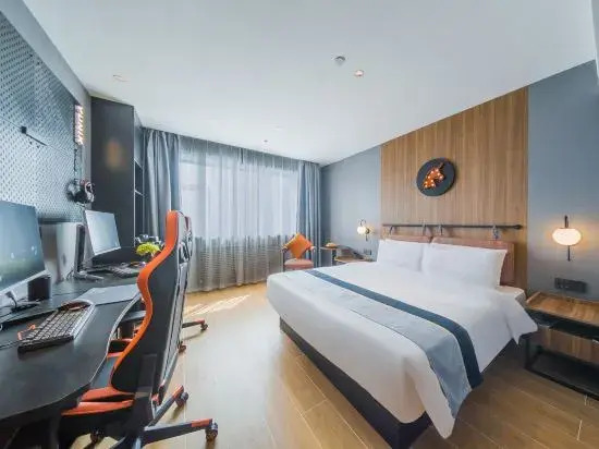 YUNIK E-sports Hotel (Jincheng People's Square Commercial Pedestrian Street)