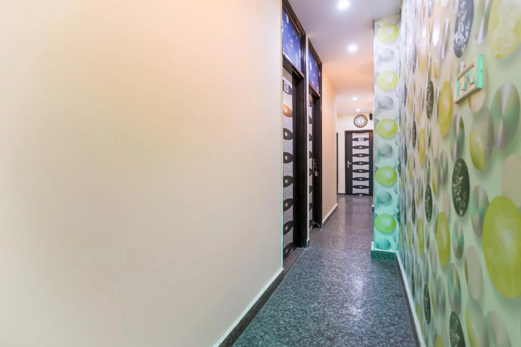 OYO 75705 Hotel Ars Inn