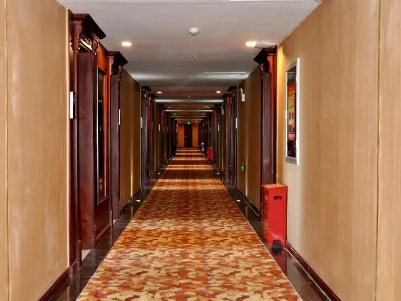 GreenTree Alliance Tacheng City Wenqin Road Zuoan Sunshine Hotel