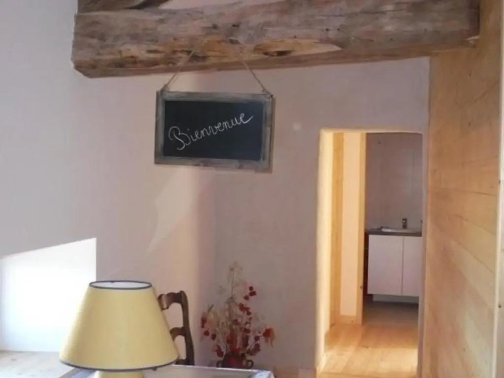 Gîte Saint-Georges-de-Baroille, 4 pièces, 7 personnes - FR-1-496-170