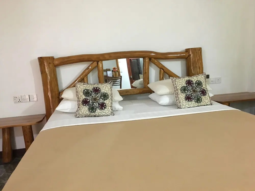 Mihini hotel