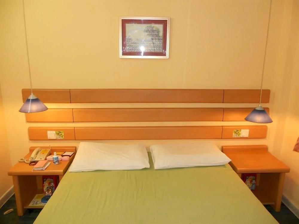 Home Inn Hangzhou Fengqi Road Silk City
