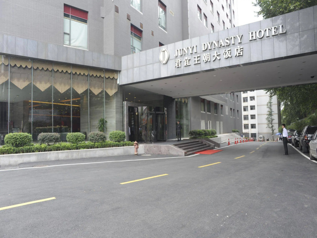 Junyi Dynasty Hotel