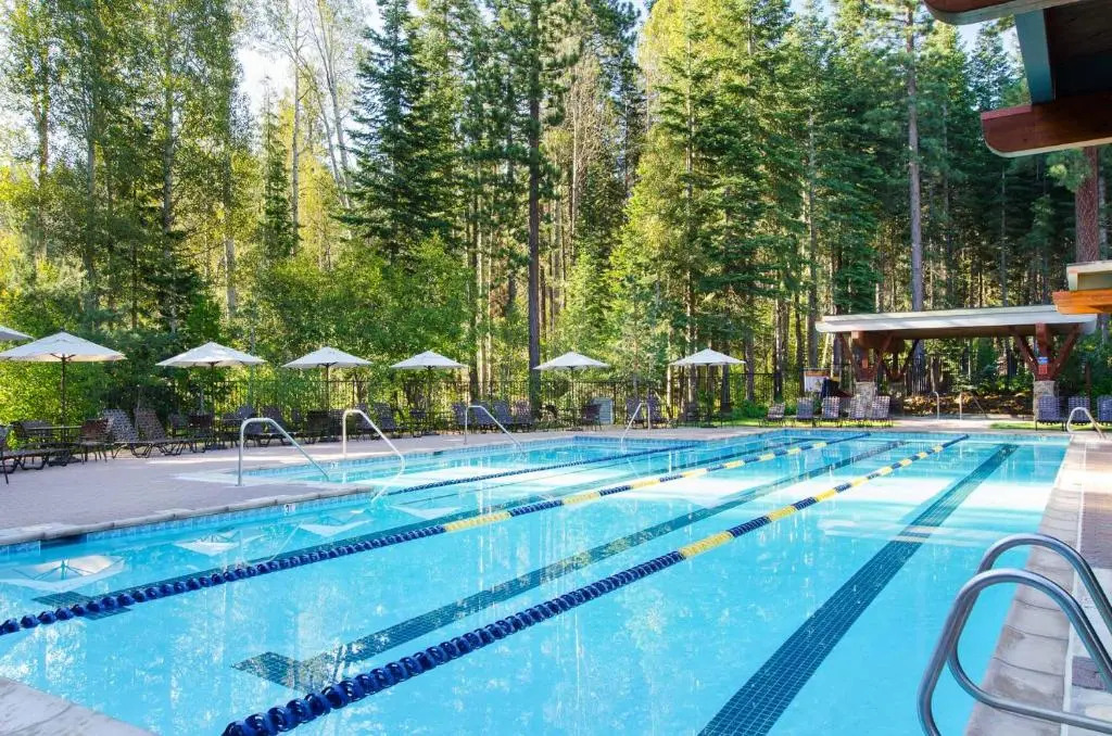 Stunning Big Springs Residence with Private Hot Tub! - Gray Wolf Northstar