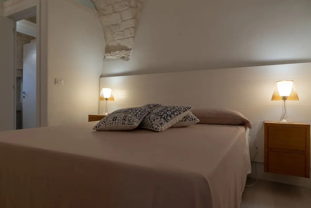 Stone apartment with Terrace by Wonderful Italy