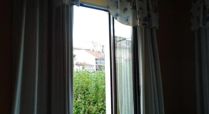 Hotel Luzon