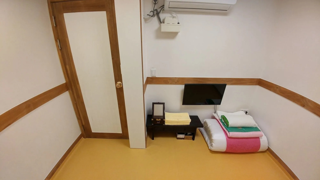 So Hyeon Dang Hanok Guesthouse