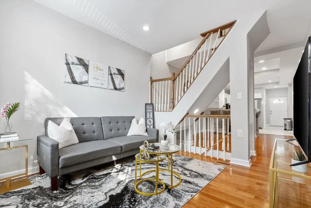 Charm City Homestay in Washington Village