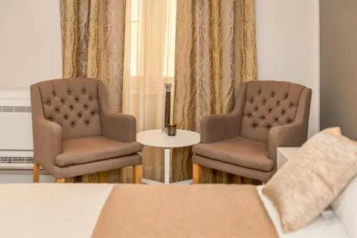 Royal Theatre Studio and Room