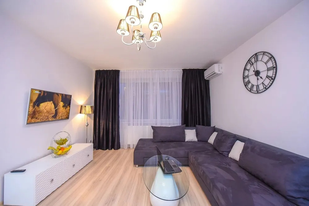 Libra Apartment - Two Bedrooms - 5 Guests - Next To Cismigiu Gardens