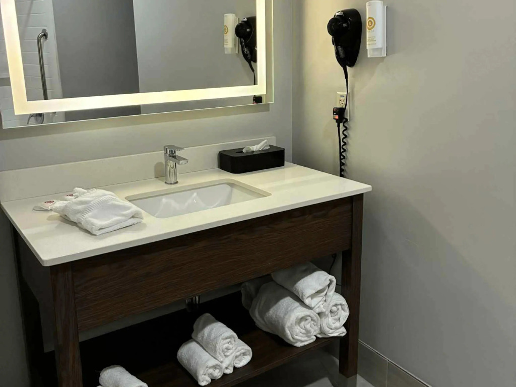 Comfort Inn & Suites Near Lake Guntersville