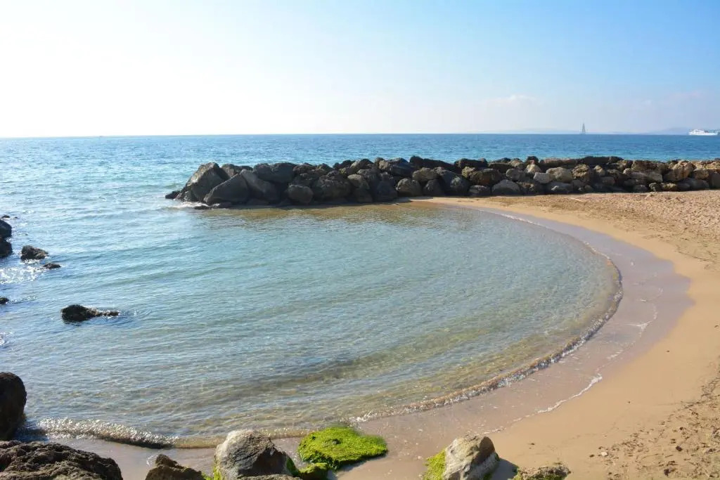 28 Townhouse 200mts from sea/beach