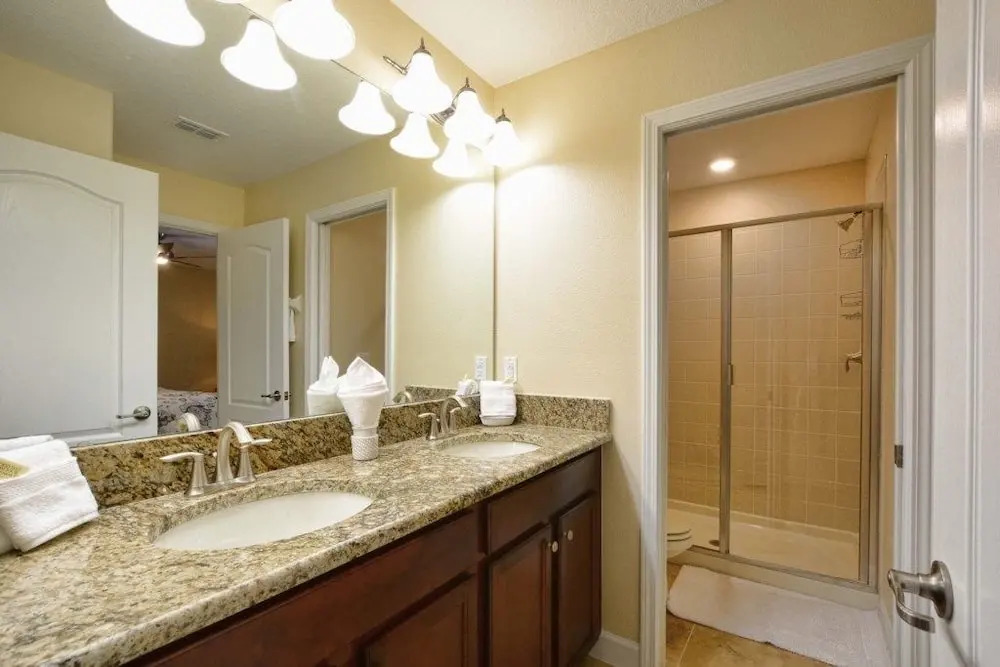 Rolling Fairway Home #1423 5 Bedrooms 4.5 Bathrooms Home