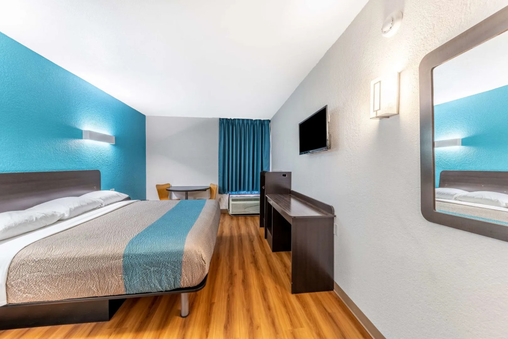 Motel 6-Lewisville, TX - Medical City
