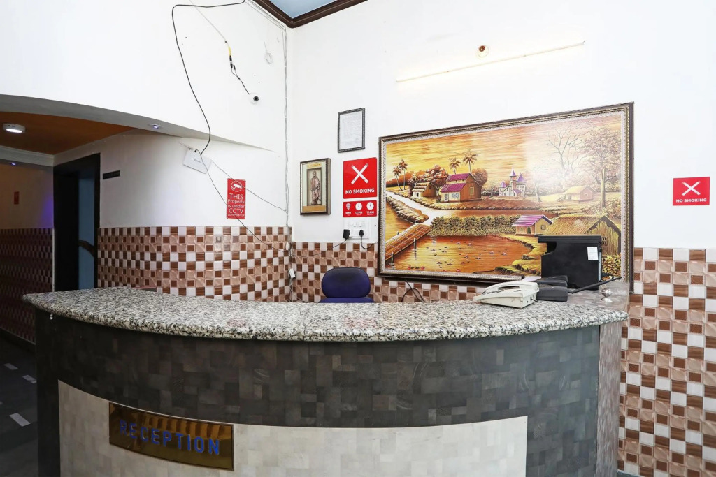 Super OYO 9928 Hotel Haveli Inn1