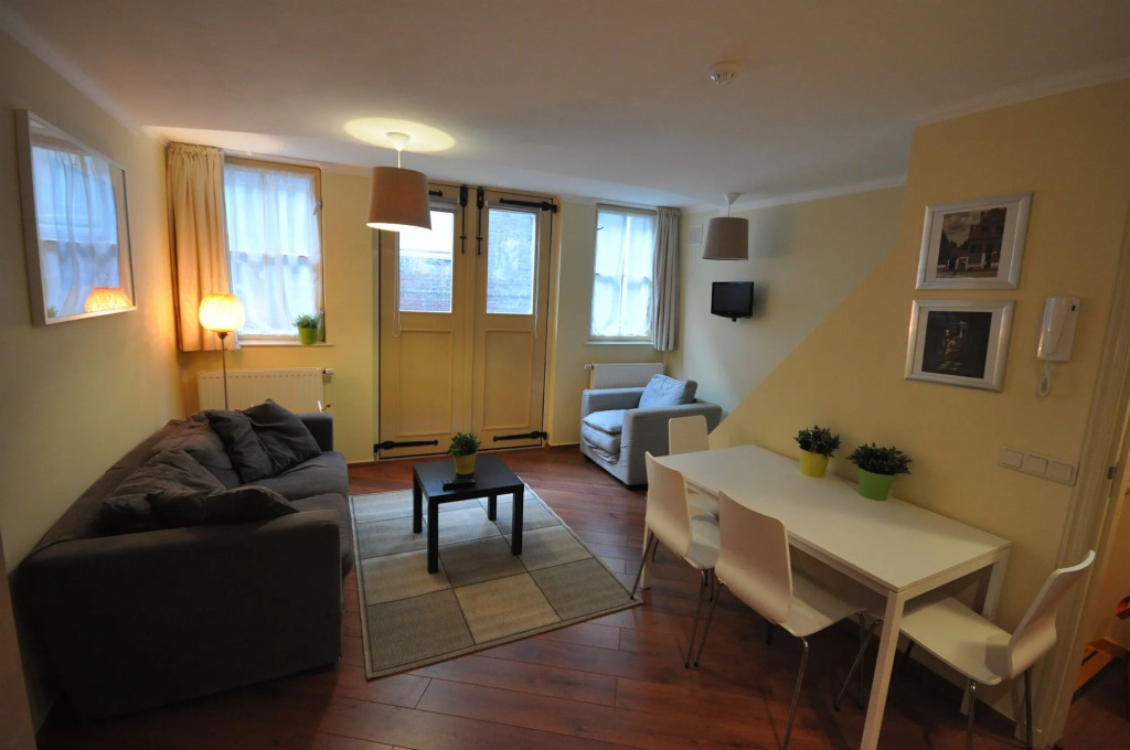 Old City Amsterdam Bed and Breakfast