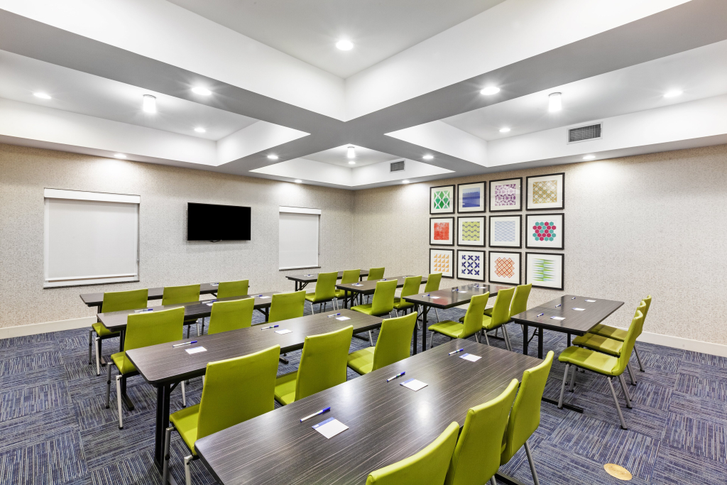 Holiday Inn Express Hotel & Suites PORT ARTHUR by IHG