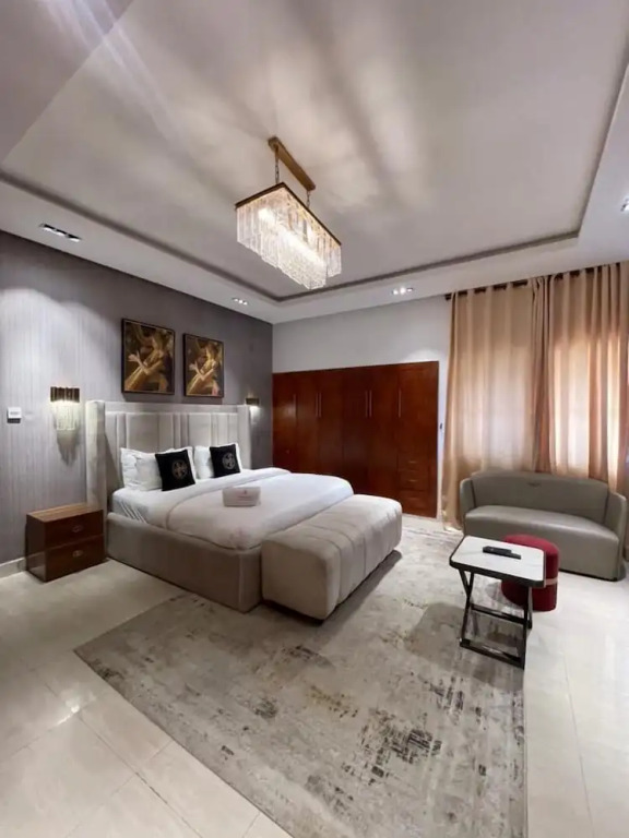 Sujimoto Residences Precious