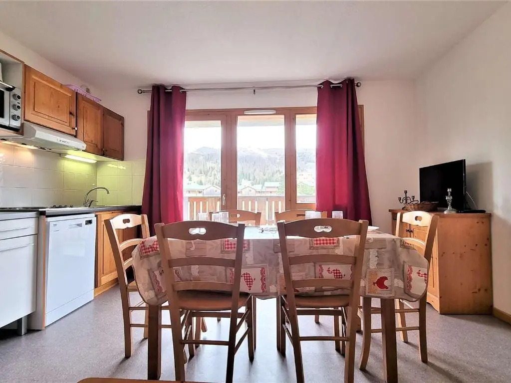Appartement Le Dévoluy, 2 pièces, 8 personnes - FR-1-525-199
