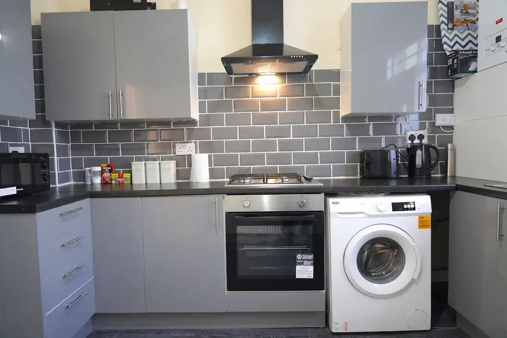 Peaceful Cosy 2 bed House in Manchester