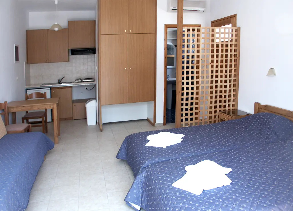 Ilian Beach & Apartments