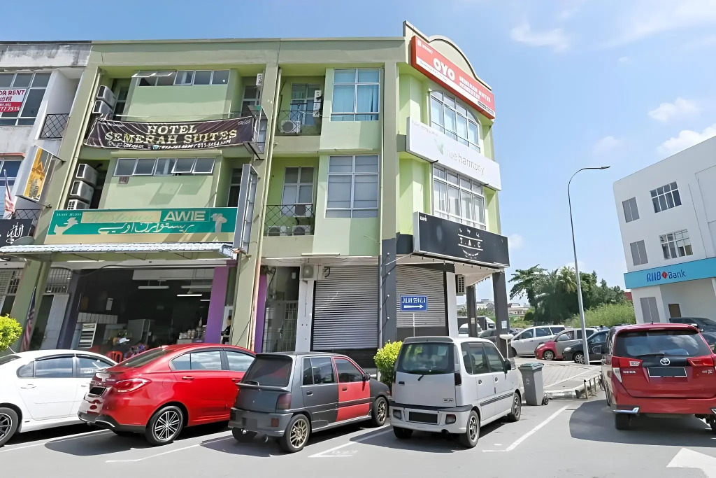 OYO 89902 Semerah Suites Homestay