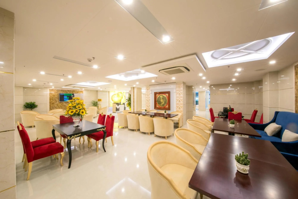 Le Saigon Hotel